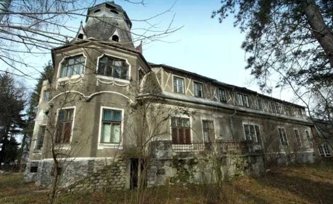 Pogany mansion in Păclișa, Hunedoara, Poklisa, Romania, Romania